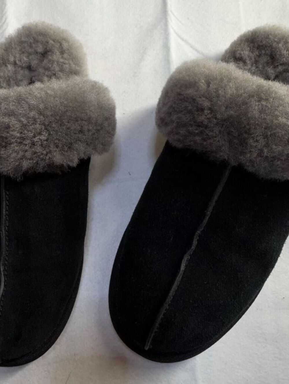 UGG Men's Black Suede With Grey Sheepskin Scuff Slippers Size 11 US / 9 UK